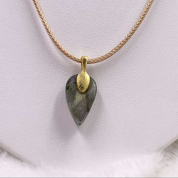 Natural Rainbow Labradorite Teardrop Pendant Necklace - Picture 7 of 7